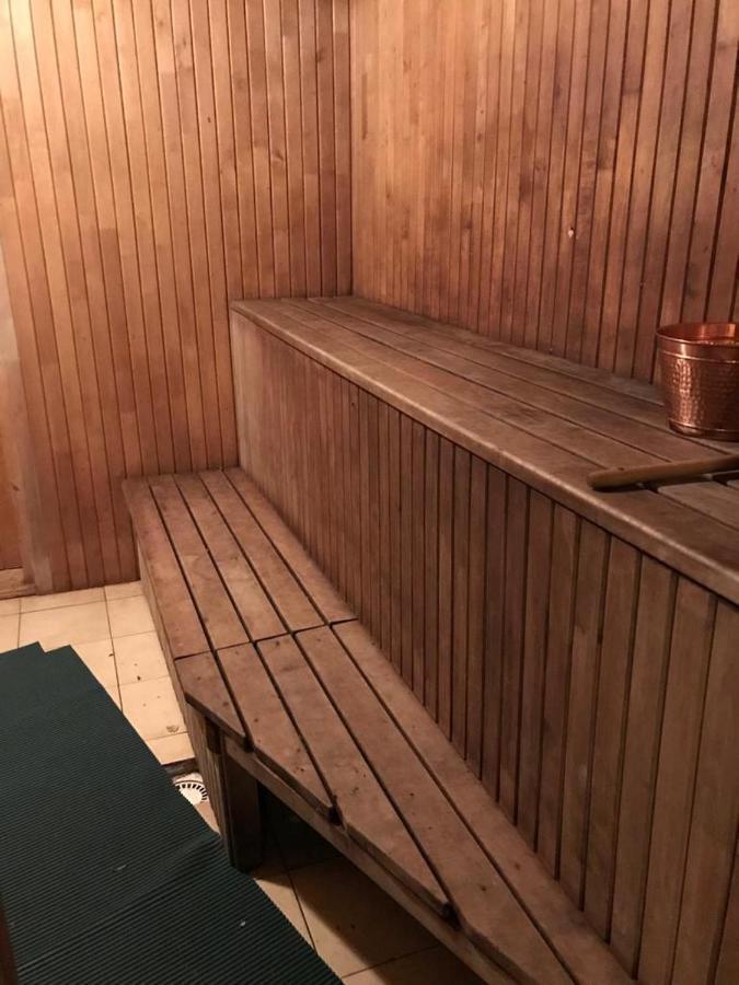 Ezmalas Rembate Buitenkant foto
