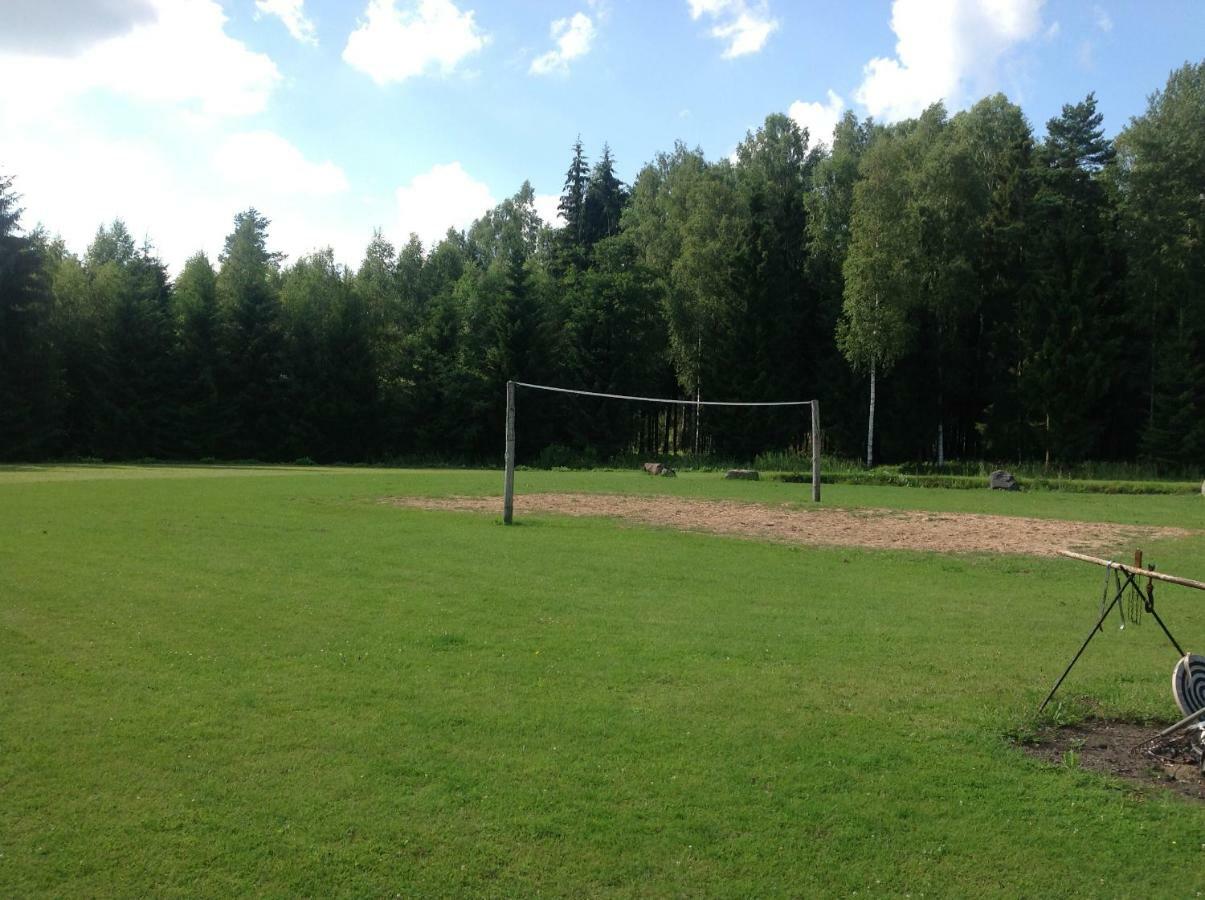 Ezmalas Rembate Buitenkant foto